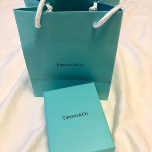 Tiffany double heart necklack（brand new unwear）
